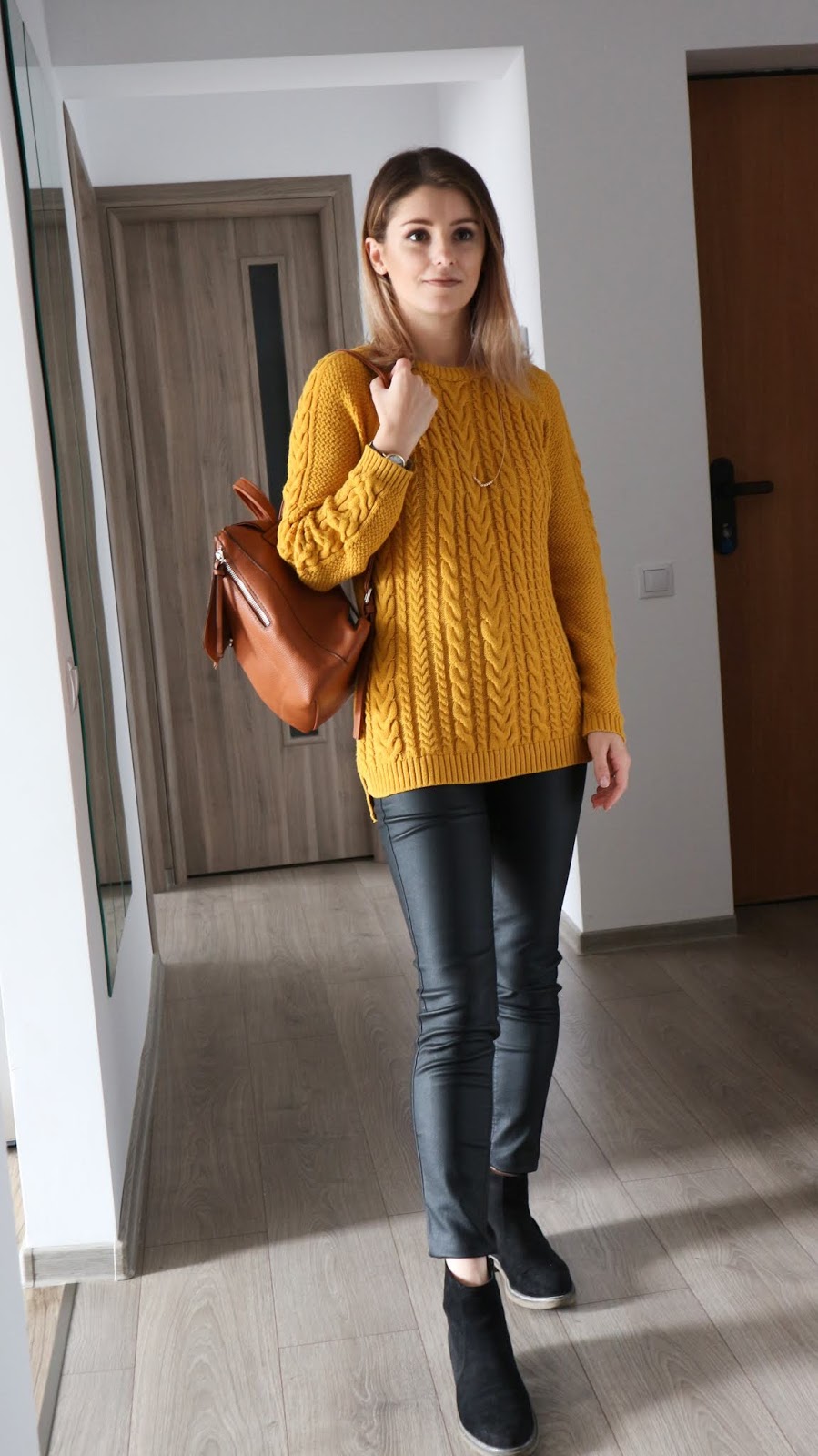 Outfits with mustard sweater best sale